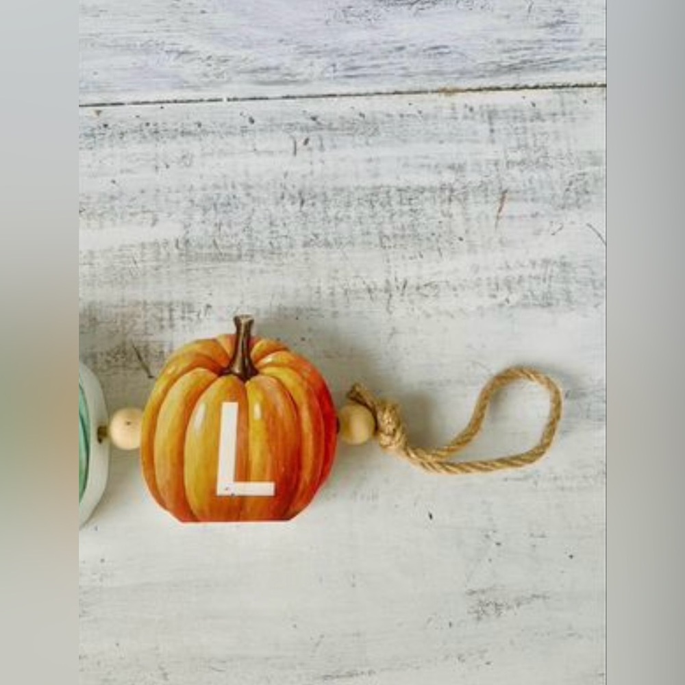 *Pumpkins Fall Standing Sign - Picture 4 of 10